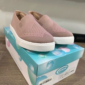 Slip on Loafer. Size:8